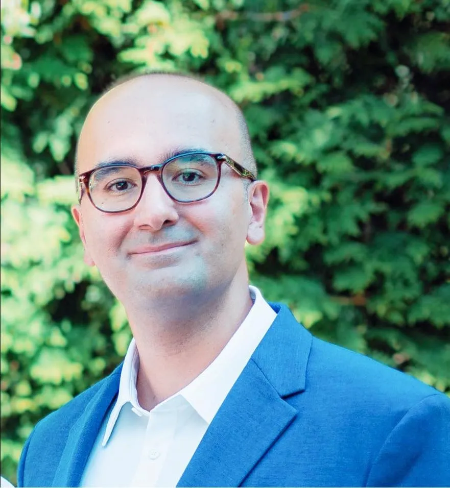 Dr. Mehdi Noroozi Periodontist Implant Specialist IMPrESS Perio Implant Center Vancouver Burnaby BC